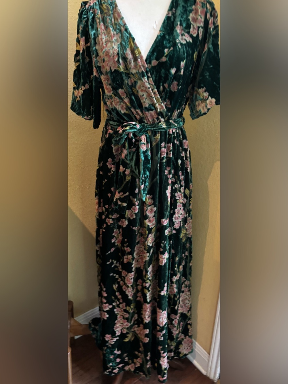Baltic Born Uma boho inspired green floral belted maxi dress. Large - Picture 6 of 11